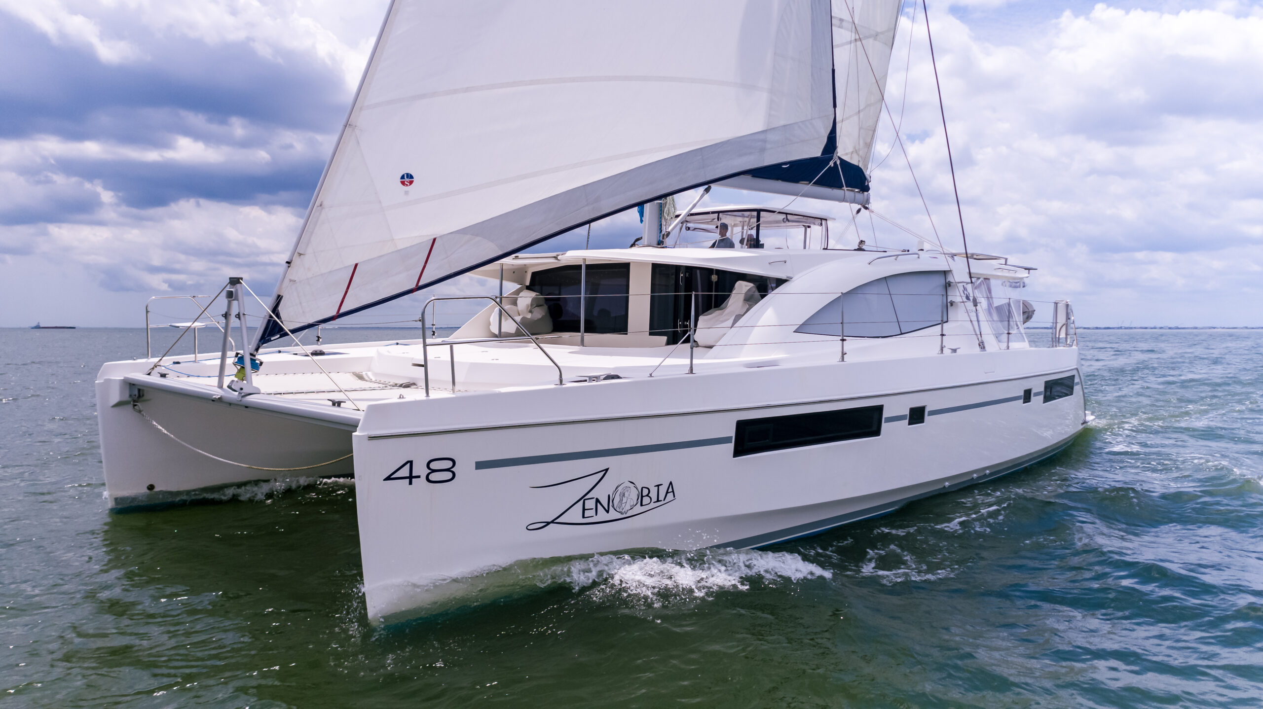 2016 Leopard 48 Zenobia article thumbnail