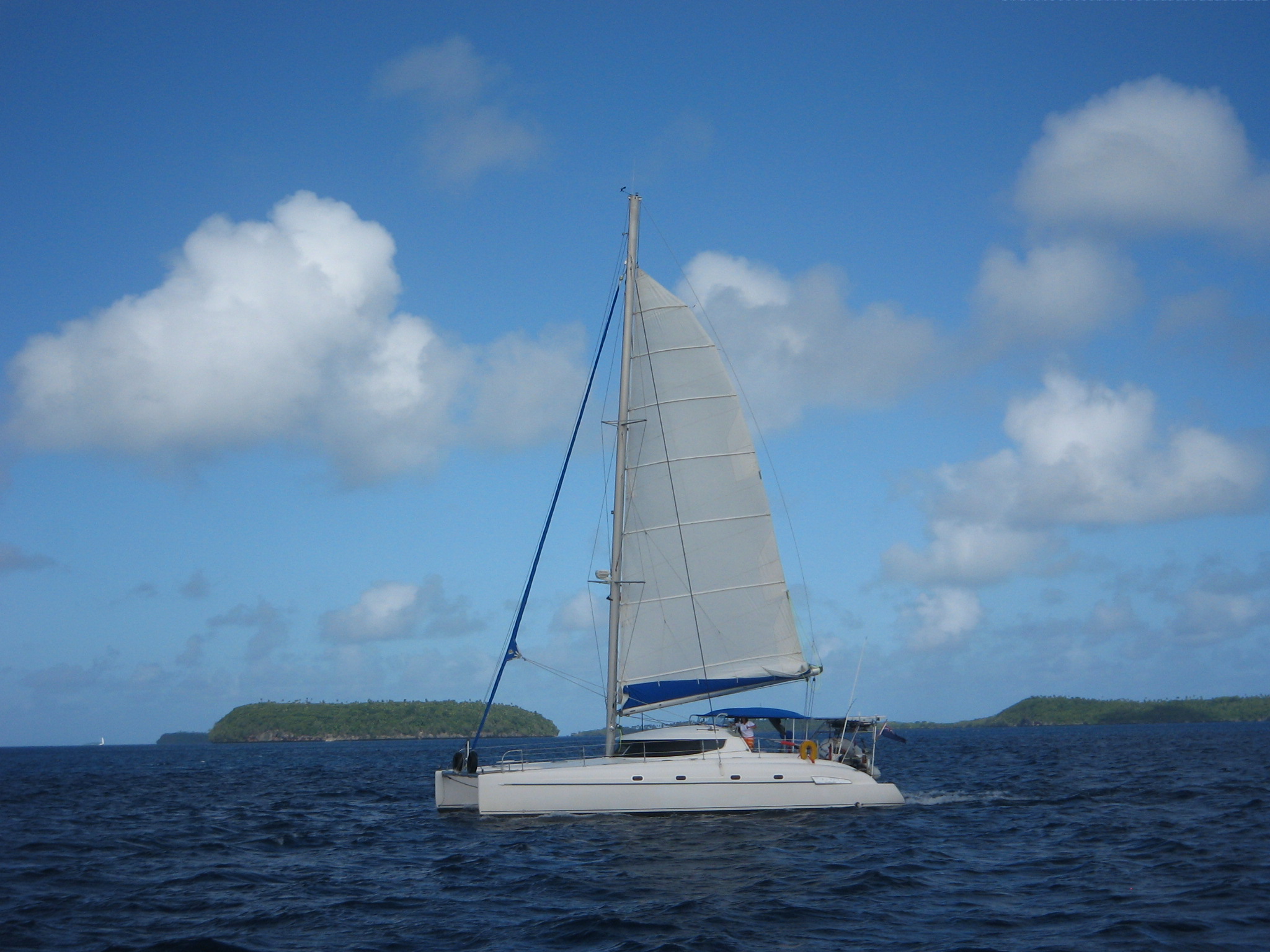 2001 Fountaine Pajot Bahia 46 hero image