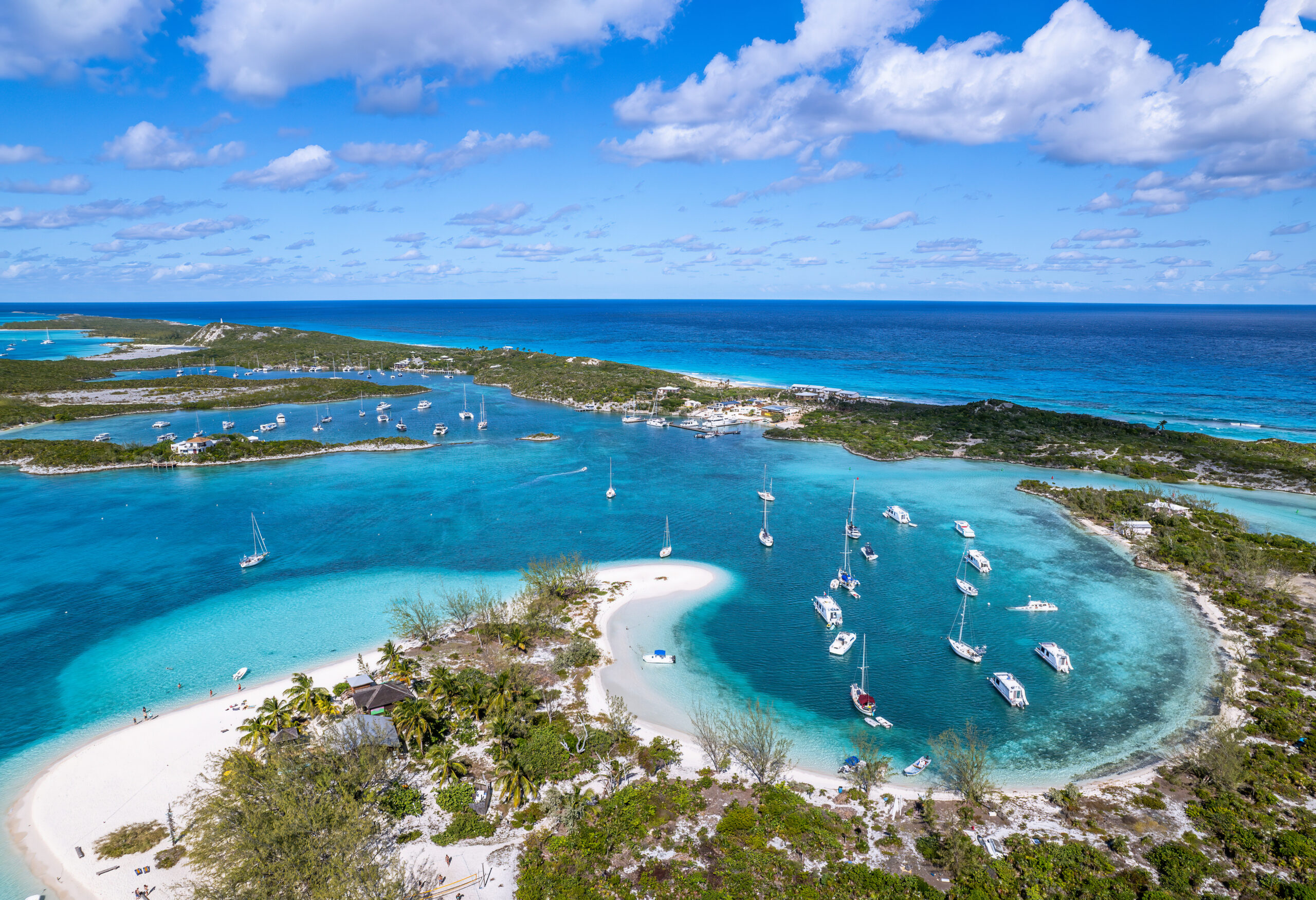 Top 3 Brokerage Catamarans – May 2024 hero image