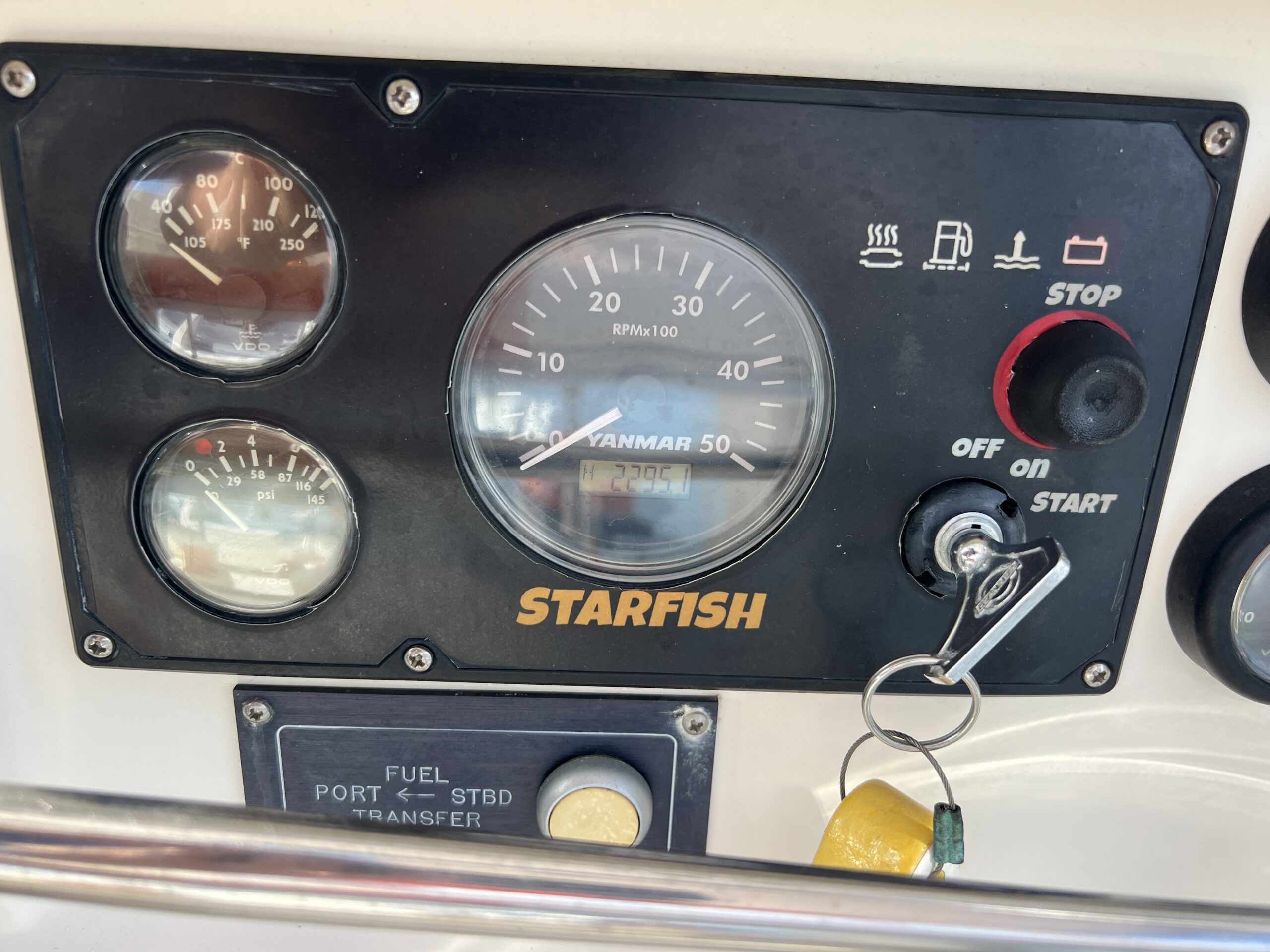 2008 Leopard 46 Family Layout - Catamaran Central – Catamaran Sales ...