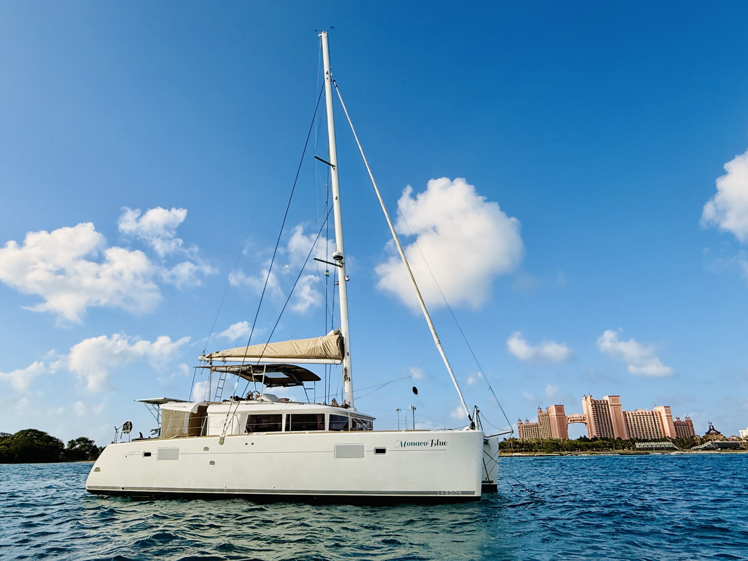 2012 Lagoon 450F article thumbnail